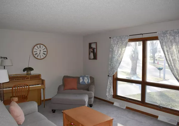 Rochester, MN 55904,976 22nd ST SE