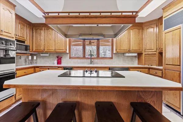 Medina, MN 55340,4585 Pioneer TRL