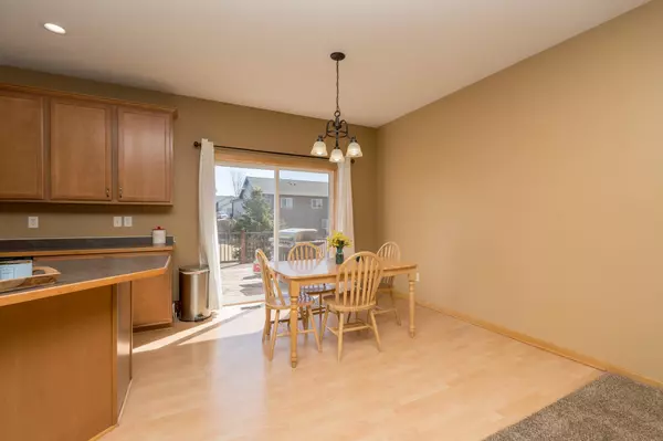 New Prague, MN 56071,208 Art ST NW