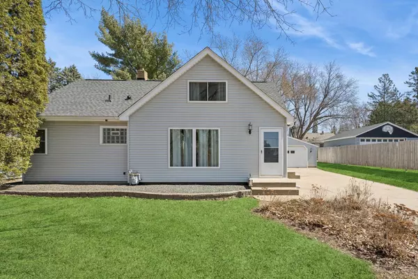 Maplewood, MN 55109,2216 Hazel ST N