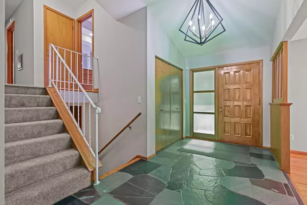 New Brighton, MN 55112,1800 Canyon LN