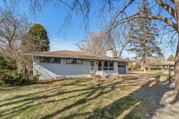 Falcon Heights, MN 55113,1927 Autumn ST