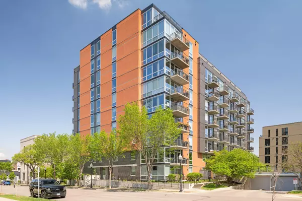 Minneapolis, MN 55401,730 N 4th ST #607