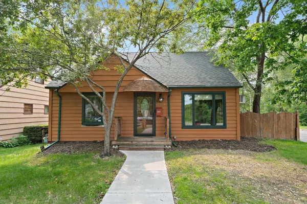 2700 Edgewood AVE S, Saint Louis Park, MN 55426