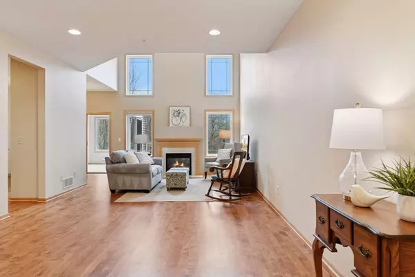 Chaska, MN 55318,2910 Spy Glass DR