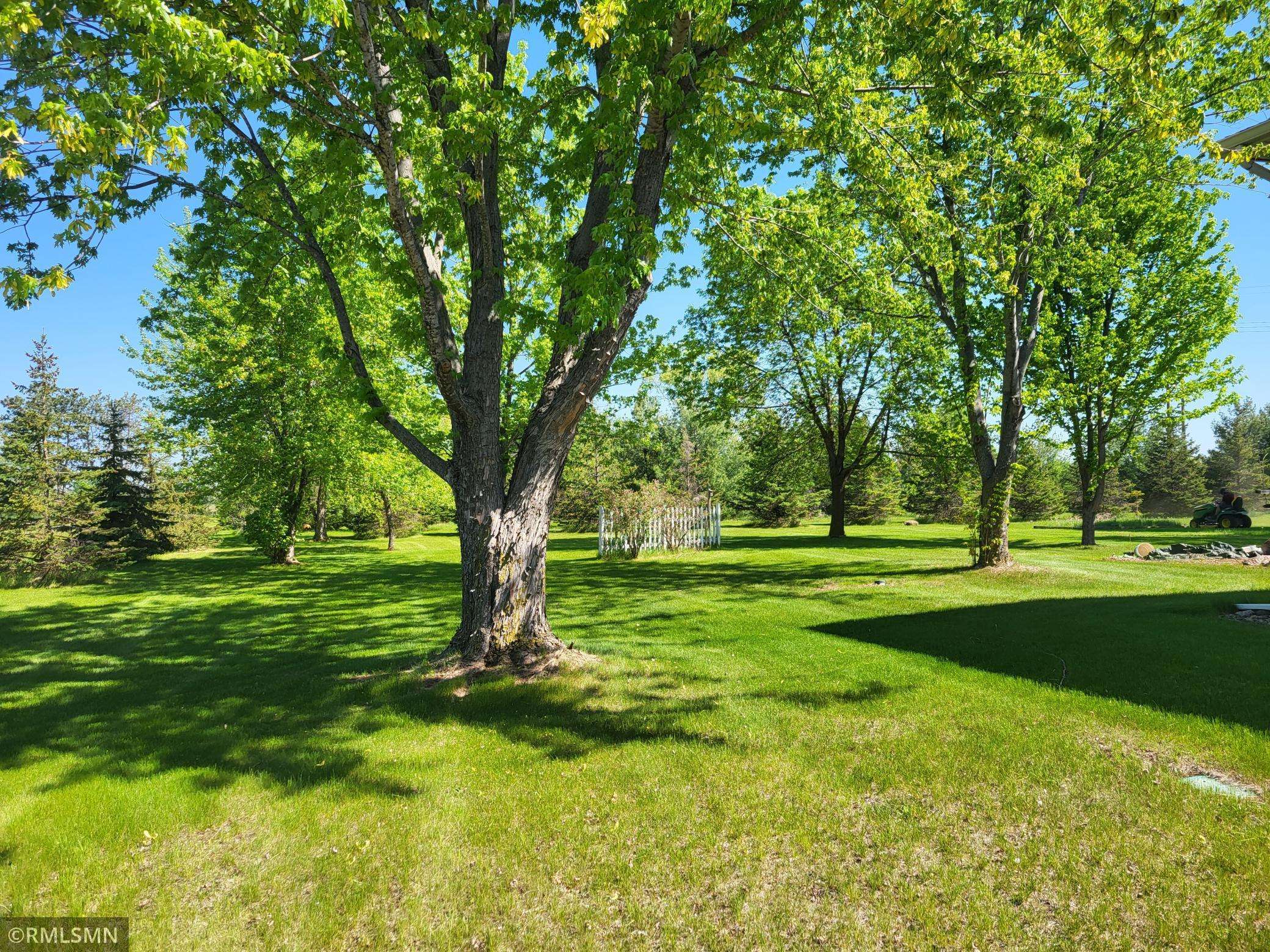 Saint Cloud, MN 56304,1880 45th ST SE