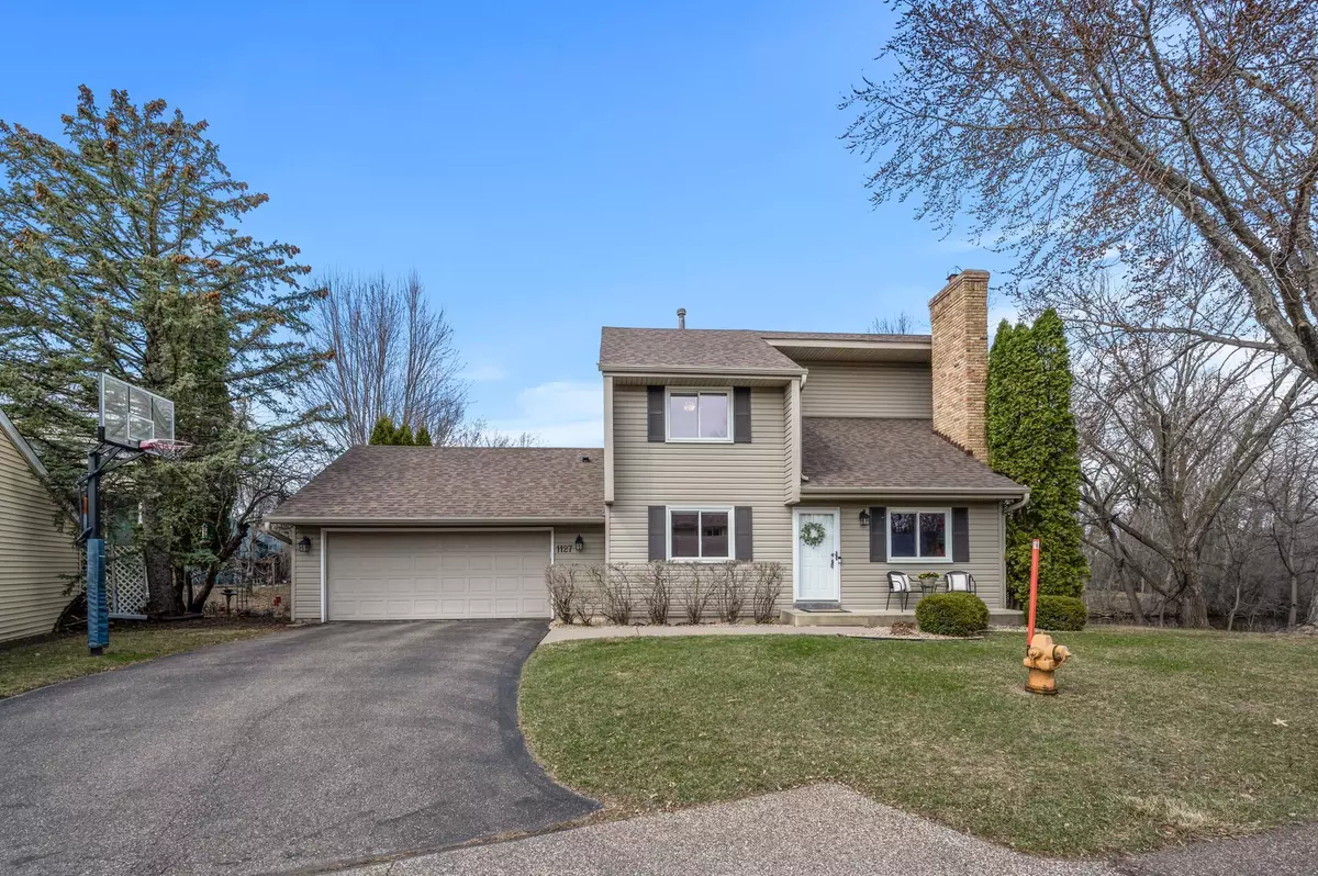 Arden Hills, MN 55112,1127 Benton WAY