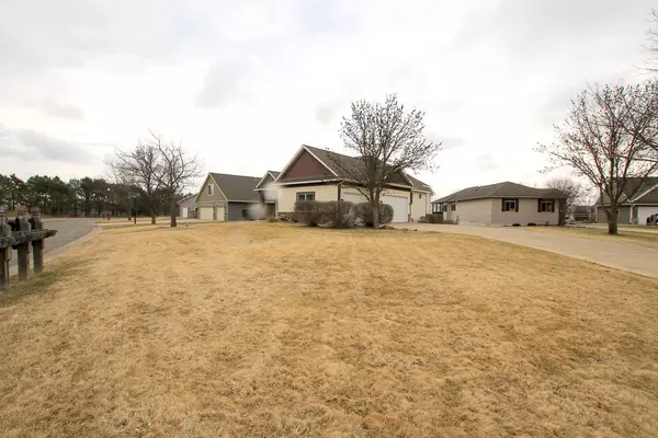 Hutchinson, MN 55350,1416 Heritage AVE NW