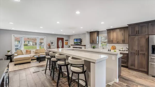 Inver Grove Heights, MN 55076,6930 Clay AVE