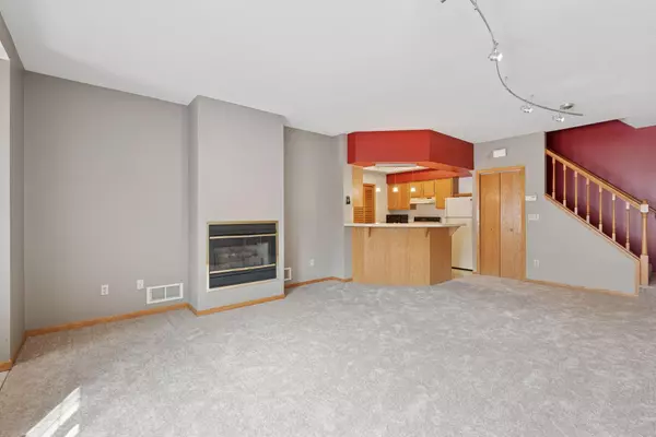 Roseville, MN 55113,538 Lovell AVE #7