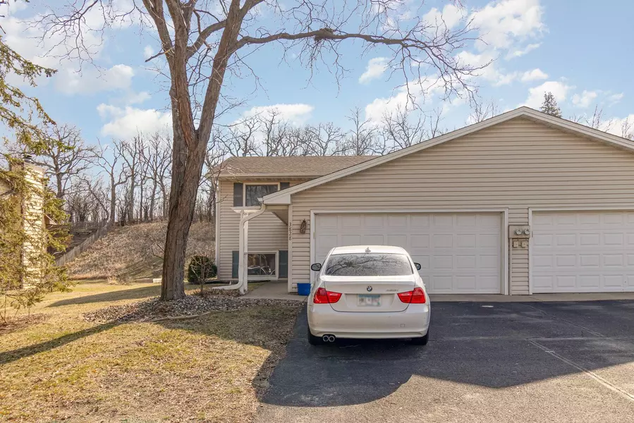 3828 Denmark AVE, Eagan, MN 55123