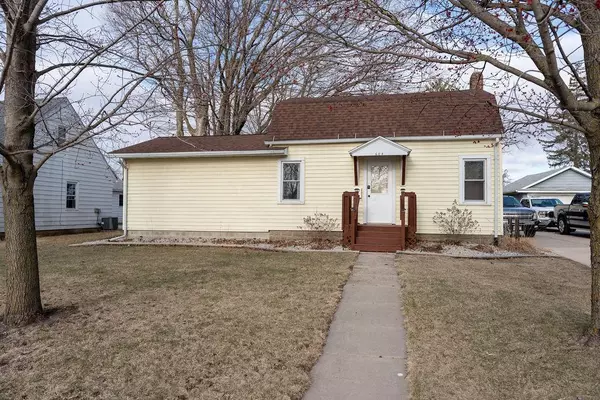 Spring Valley, MN 55975,604 N Section AVE