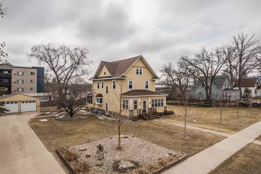 1231 Lake AVE, Detroit Lakes, MN 56501