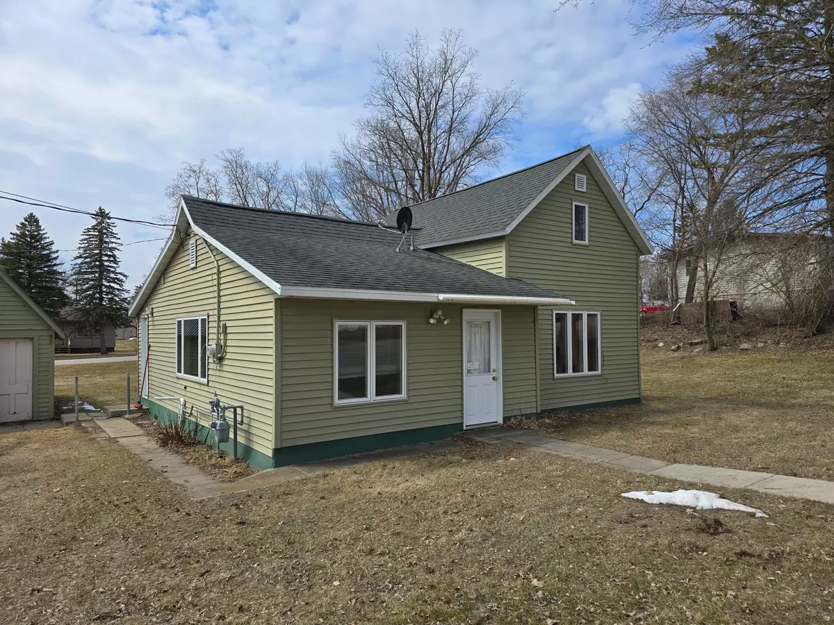Frazee, MN 56544,112 E Oak AVE