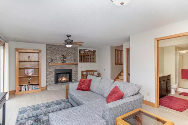 Lakeville, MN 55044,16335 Greenbriar CT