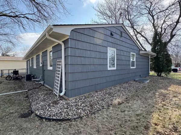 Mountain Lake, MN 56159,647 4th AVE