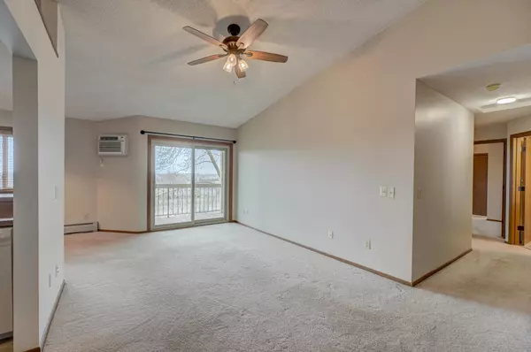 Apple Valley, MN 55124,14831 Endicott WAY #315