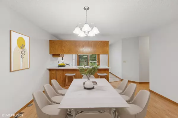 Apple Valley, MN 55124,14242 Glencove TRL