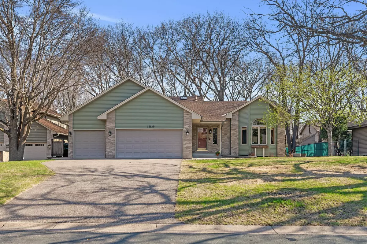 Coon Rapids, MN 55433,12139 Jonquil ST NW