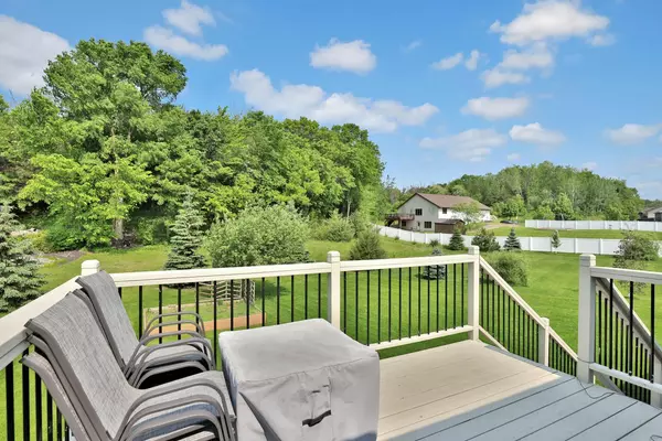 River Falls, WI 54022,527 Glenmeadow ST