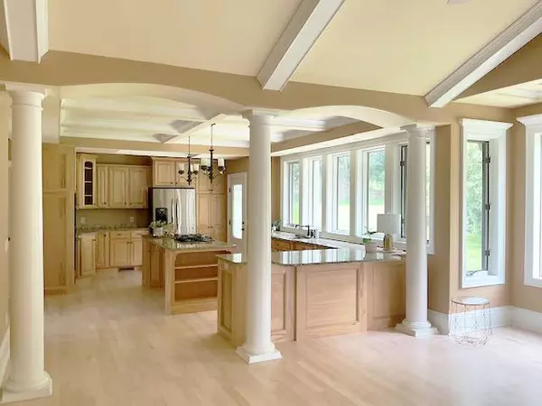 Eau Claire, WI 54701,4616 Oakwood Hills Pkwy