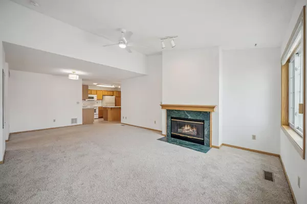 Inver Grove Heights, MN 55076,2786 87th ST E #18