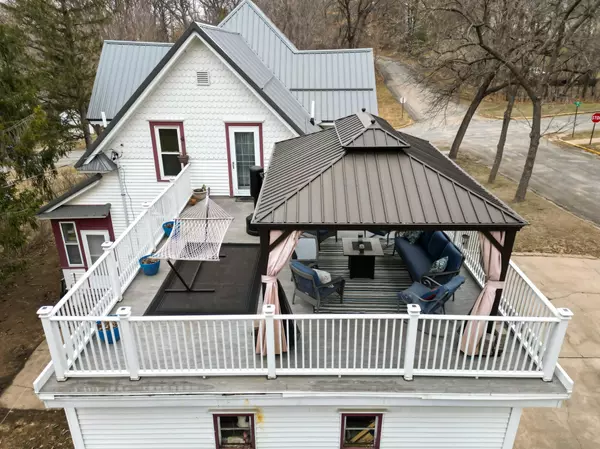 Menomonie, WI 54751,1120 11th AVE E