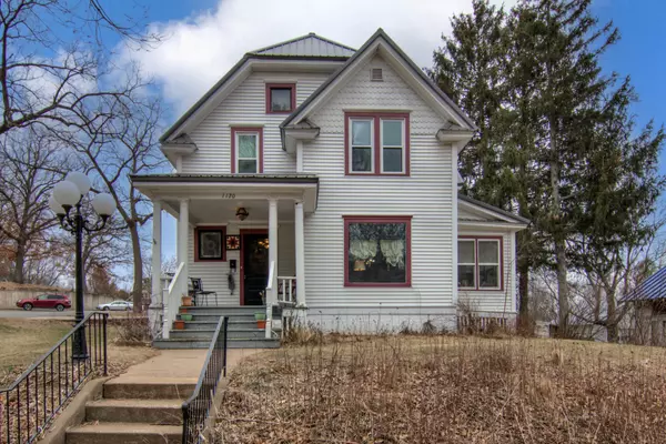 Menomonie, WI 54751,1120 11th AVE E