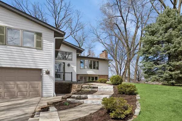 Burnsville, MN 55337,400 Hemlock DR