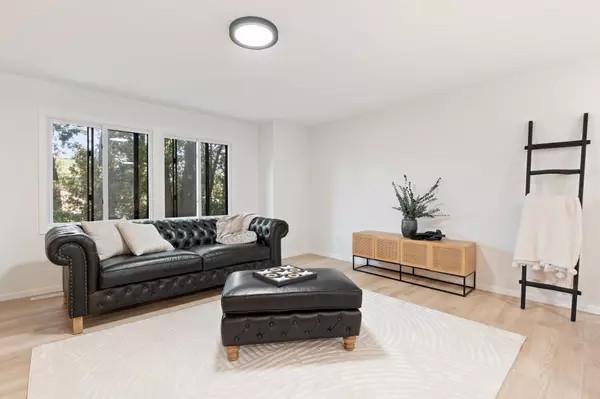 North Saint Paul, MN 55109,2184 17th AVE E