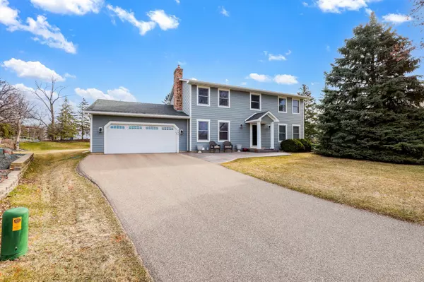 8901 Vincent PL, Bloomington, MN 55431