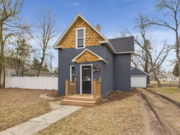 208 7th ST SE, Little Falls, MN 56345