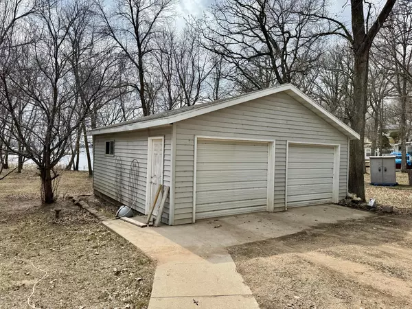 Pelican Rapids, MN 56572,20142 Tamarac RD