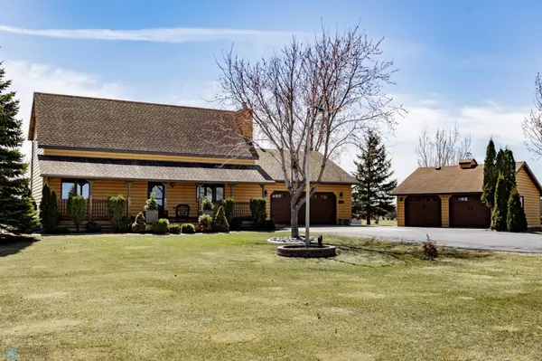 7002 100th AVE S, Horace, ND 58047