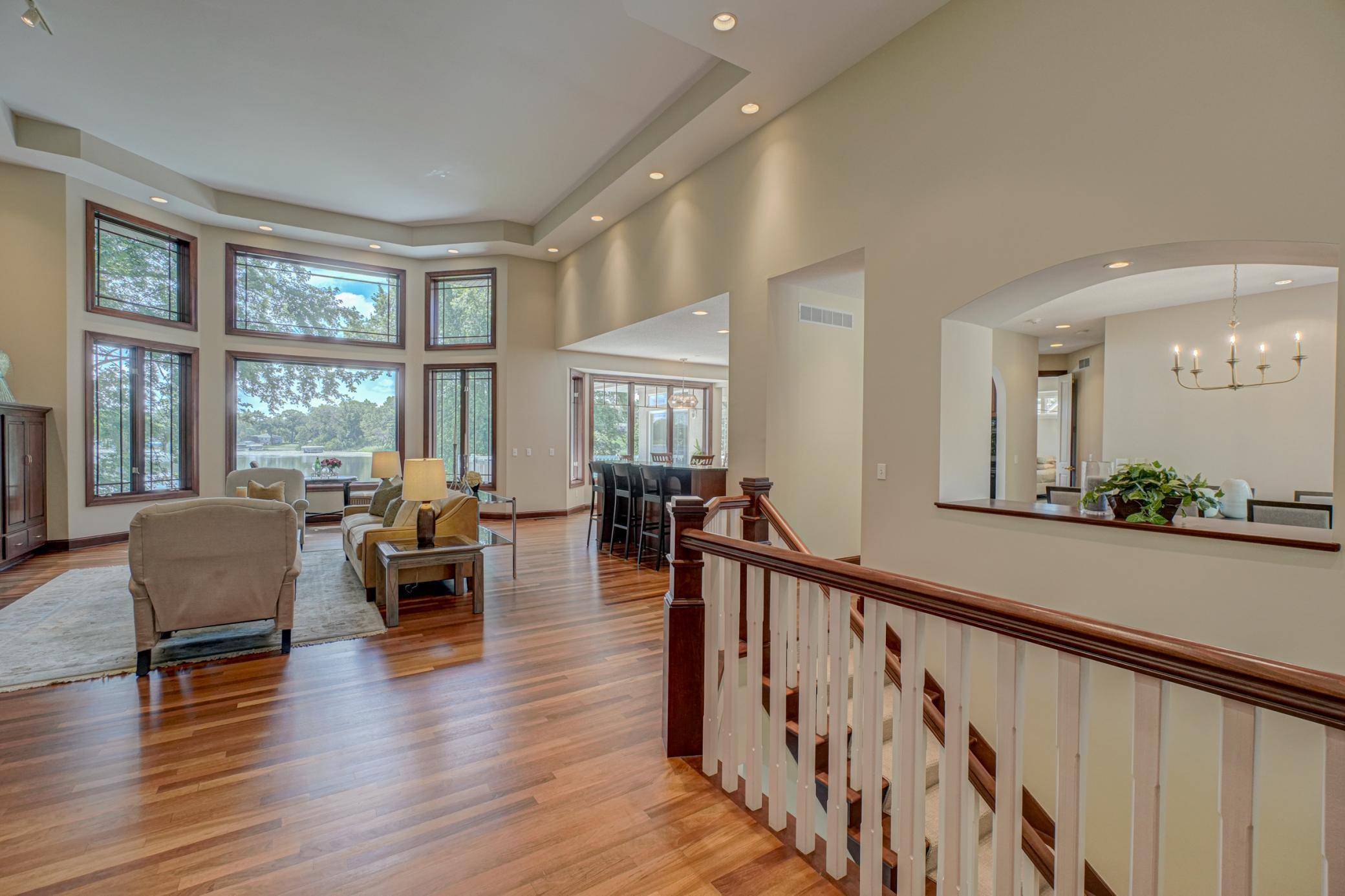 Maplewood, MN 55109,926 N Kohlman LN