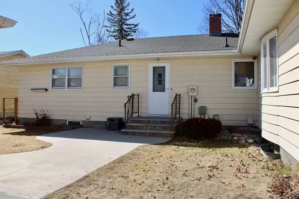 Thief River Falls, MN 56701,416 Maple AVE S