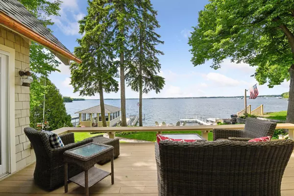 Deephaven, MN 55331,19820 Lakeview AVE