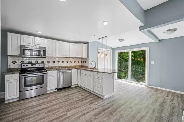 Saint Paul, MN 55106,1050 Walsh ST