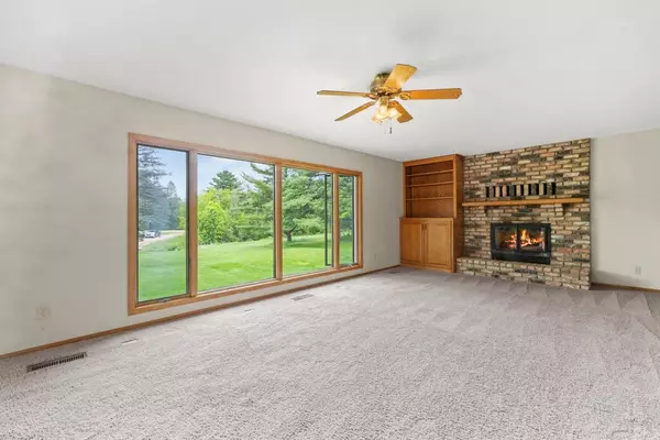 Maplewood, MN 55119,2591 Carver AVE E