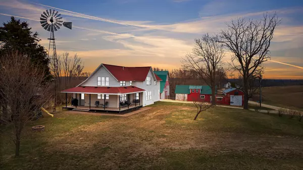 27382 Hart DR, Rushford, MN 55971