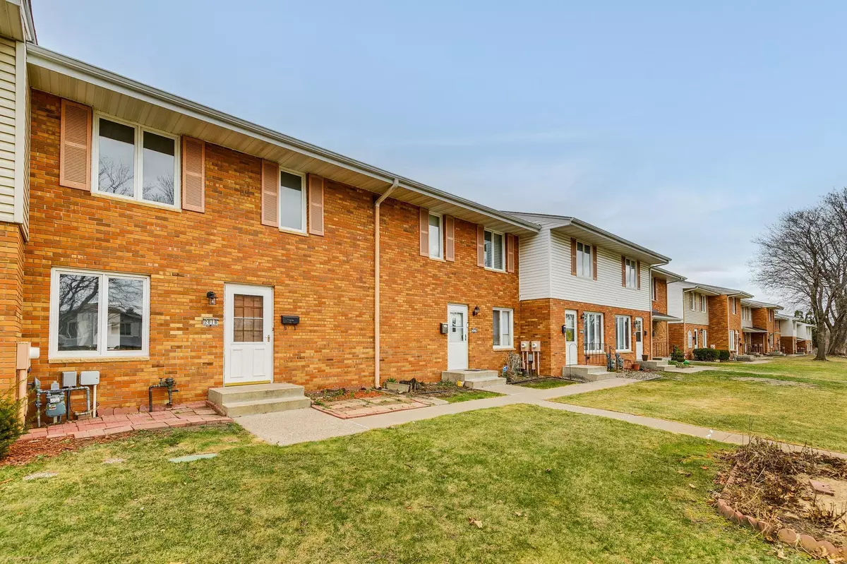 Maplewood, MN 55117,2018 Arkwright ST