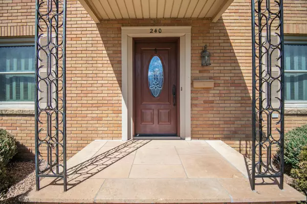 Owatonna, MN 55060,240 South ST
