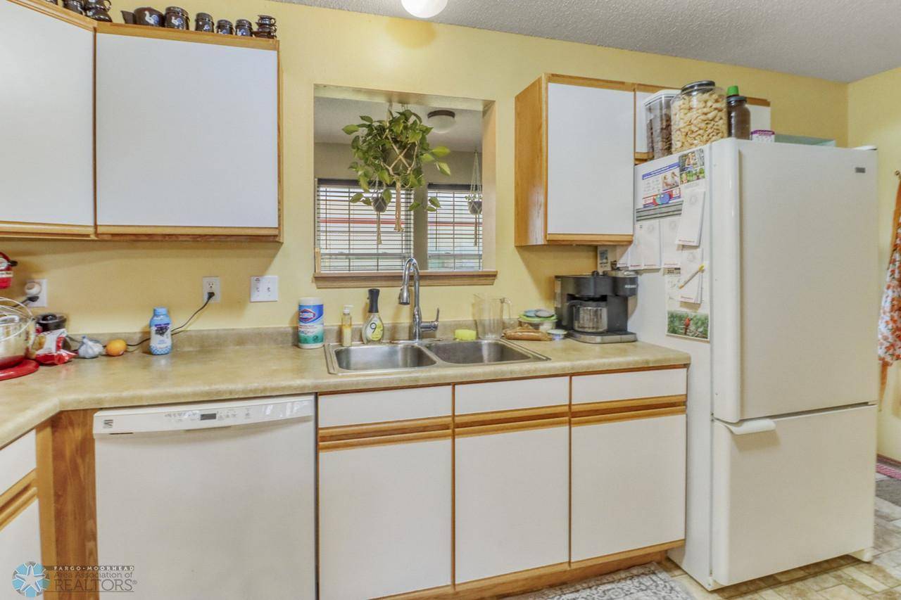 Moorhead, MN 56560,328 30th ST N