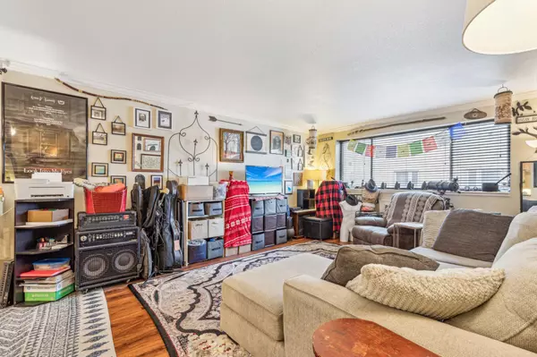 Minneapolis, MN 55408,3120 Hennepin AVE #103