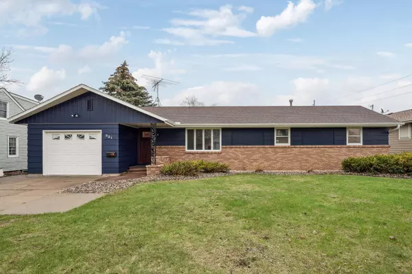 321 N Ash ST, Belle Plaine, MN 56011