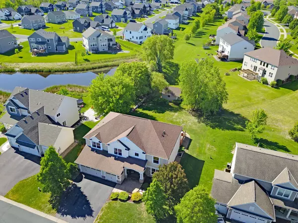 Prior Lake, MN 55372,5475 Trailhead LN SE