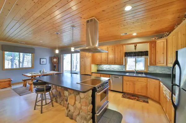 Pequot Lakes, MN 56472,3937 Krist CT