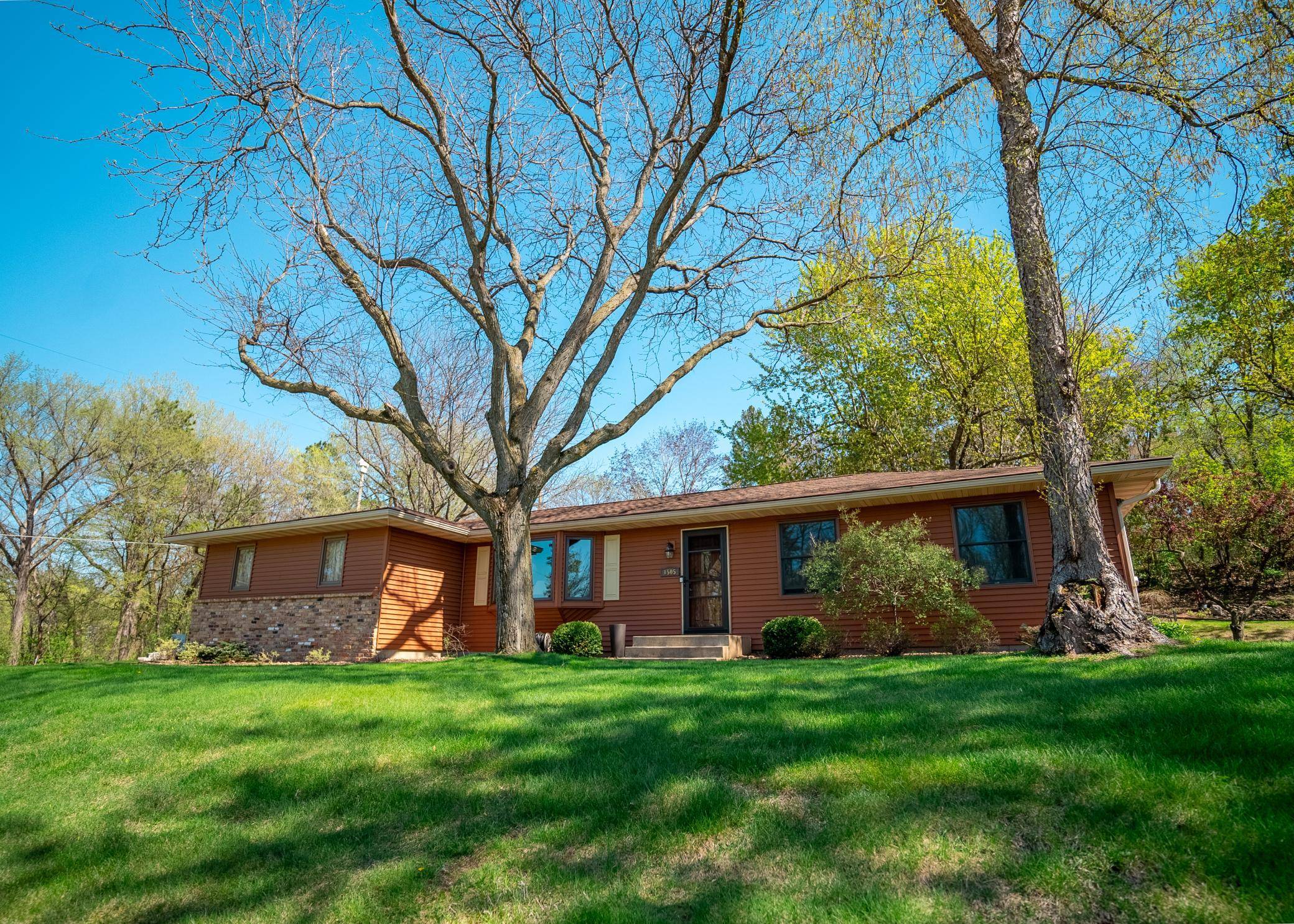 1505 Woodland DR, Red Wing, MN 55066