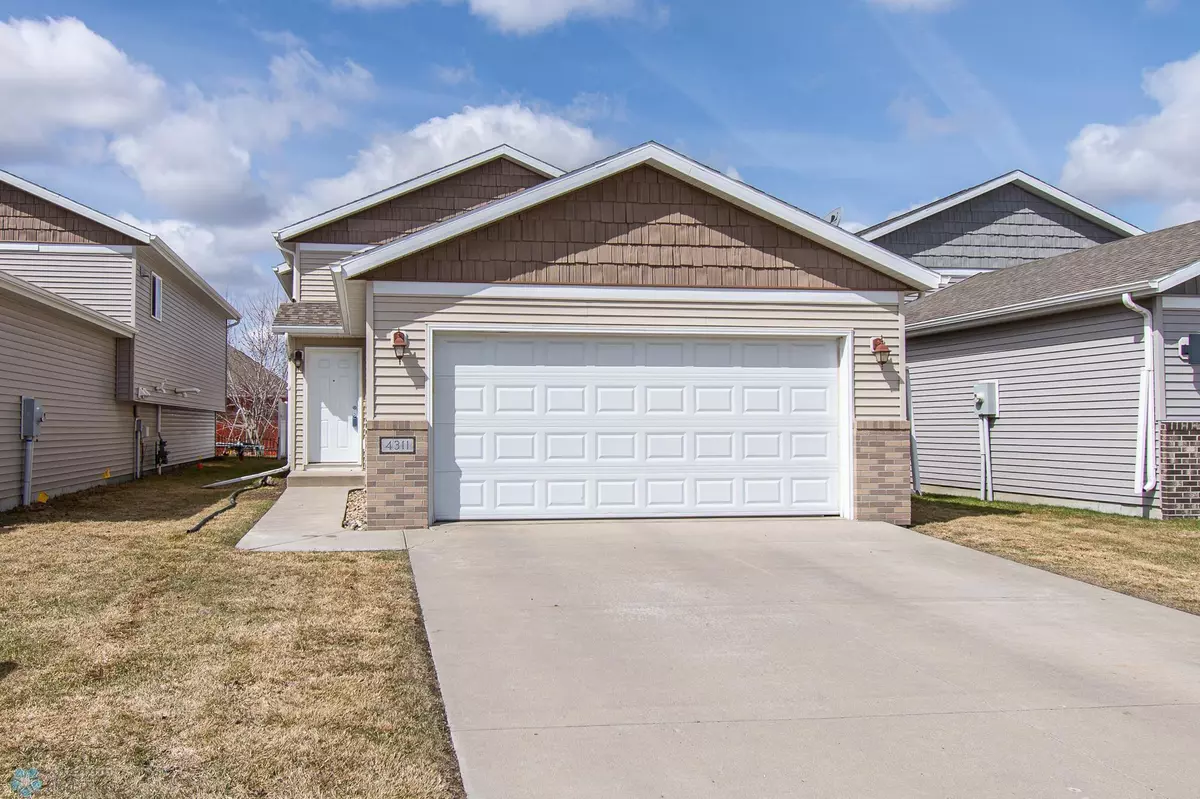 Fargo, ND 58104,4311 47th ST S