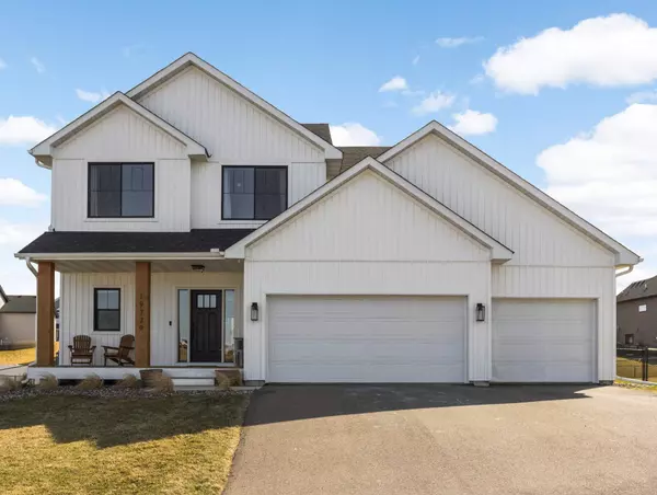 19779 Henning AVE,  Lakeville,  MN 55044